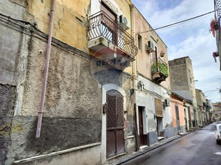 Casa Semi Indipendente in Vendita a Catania, 49'000&euro;, 76 m²