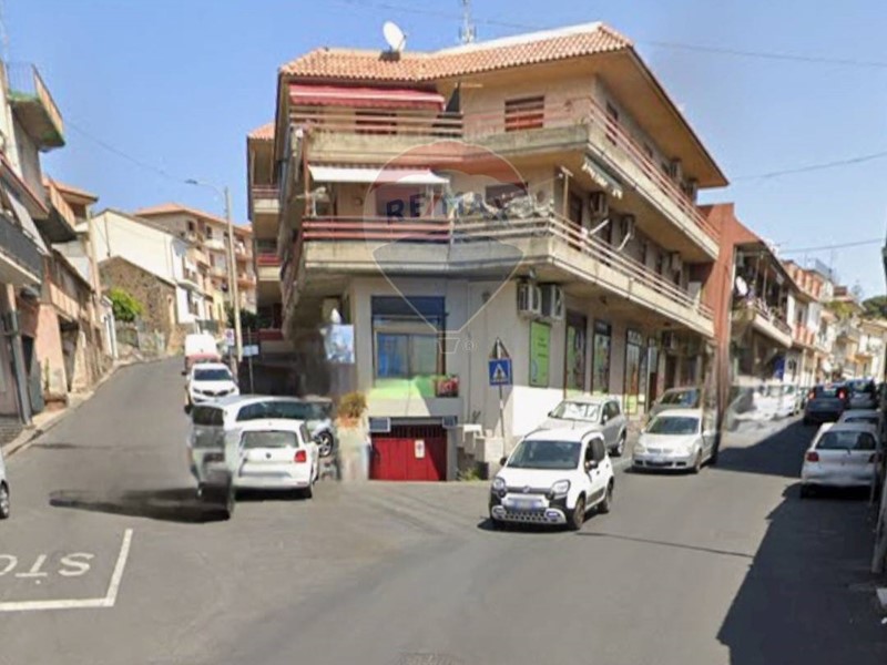 Box in Vendita a Aci Castello, 28'500€, 37 m²