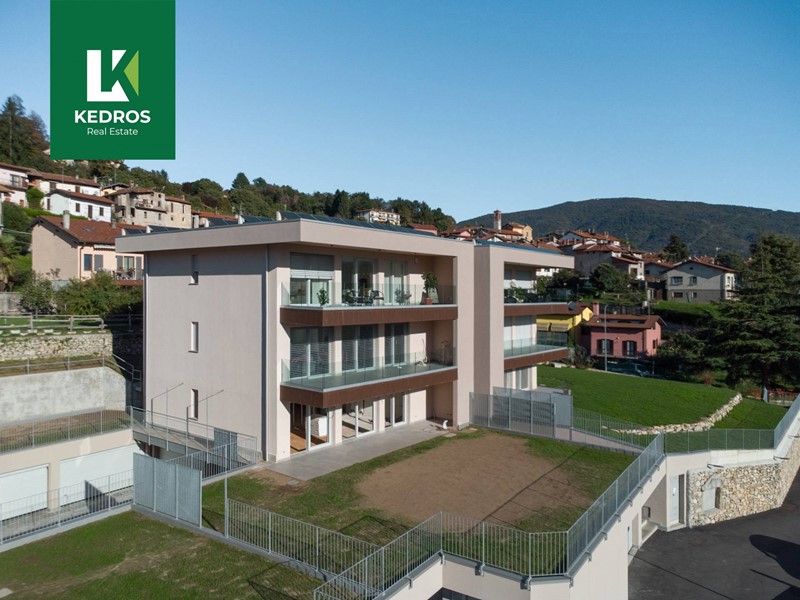 Quadrilocale in Vendita a Cunardo, 375'000€, 124 m²