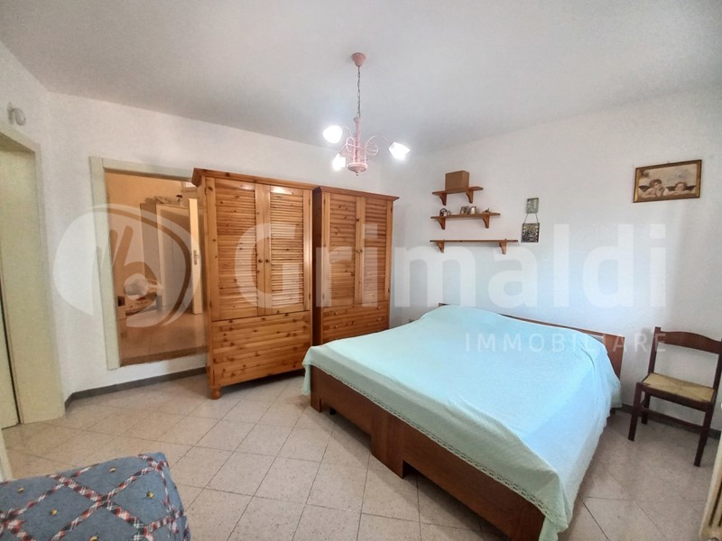 Casa Indipendente in Vendita a Presicce Acquarica, 160'000€, 160 m², arredato