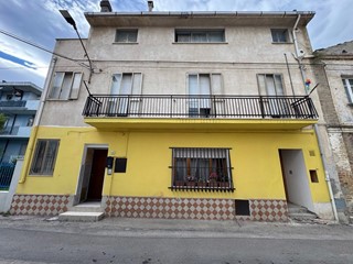 Casa Indipendente in Vendita a San Salvo, 105'000€, 130 m²