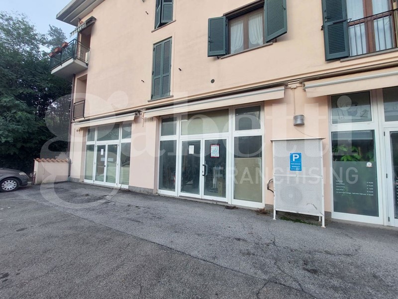 Negozio in Affitto a Amelia, 500€, 100 m²