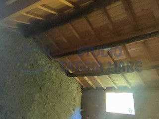 Casa Semi Indipendente in Vendita a Molini di Triora, 15'000€, 50 m²