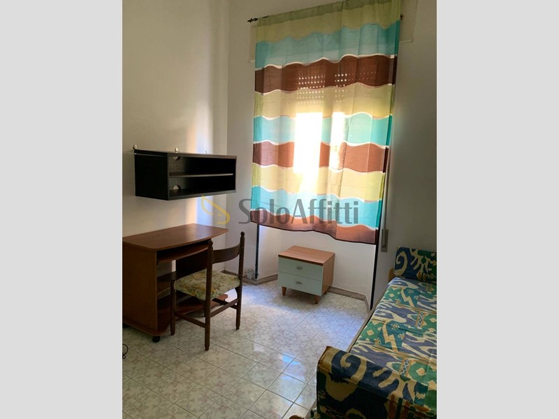 Stanza in Affitto a Latina, 250€, 12 m², arredato