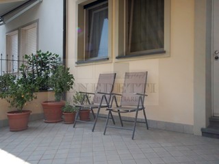 Casa Indipendente in Vendita a Viareggio, zona Marco Polo, 520'000€, 150 m²