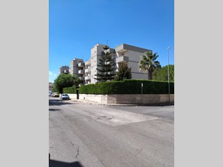 Appartamento in Vendita a Francavilla Fontana, zona Madonna delle grazie , 215'000€, 135 m², arredato, con Box