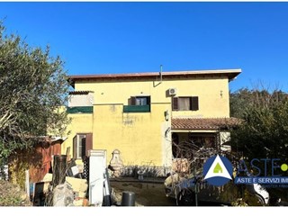 Casa Indipendente in Vendita a Aprilia, 62'211€, 290 m²