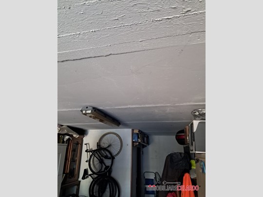 Box in Vendita a Casole d'Elsa, 37'000€, 35 m²