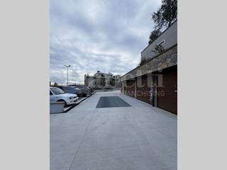 Box in Vendita a Varazze, 90'000€, 16 m²