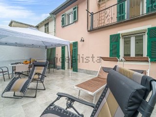 Villetta a schiera in Vendita a Cicagna, zona PIANEZZA, 190'000€, 200 m², arredato