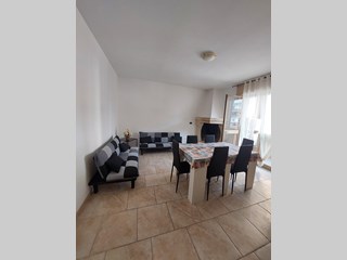 Appartamento in Vendita a Scorrano, 80'000€, 77 m², arredato