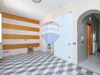 Casa Indipendente in Vendita a Caltagirone, 33'000€, 180 m²