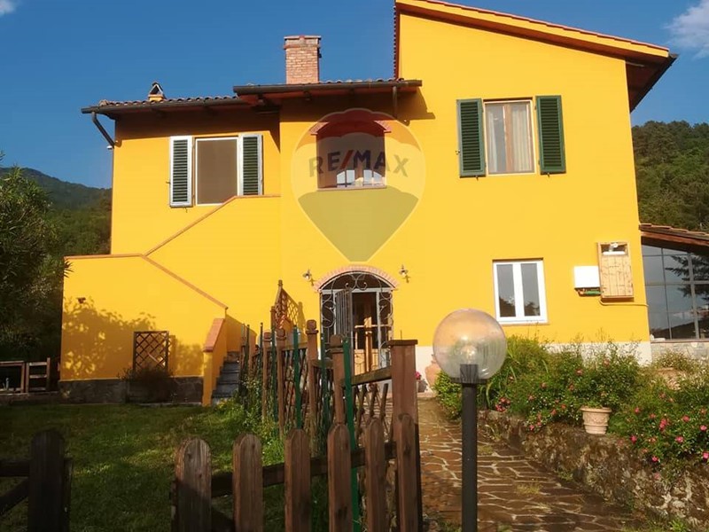 Casa Semi Indipendente in Vendita a Reggello, 169'000€, 100 m²