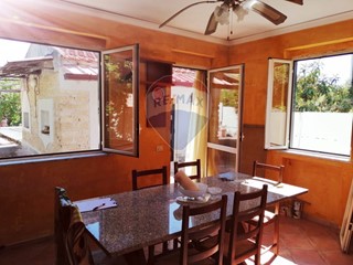 Casa Indipendente in Vendita a Santi Cosma e Damiano, 130'000&euro;, 95 m²