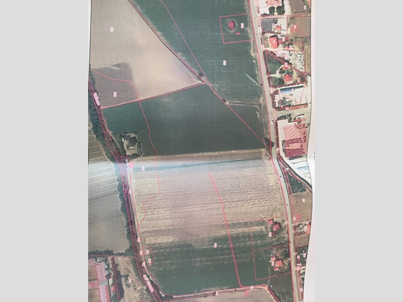 Terreno edificabile in Vendita a Albanella, 120000 m²