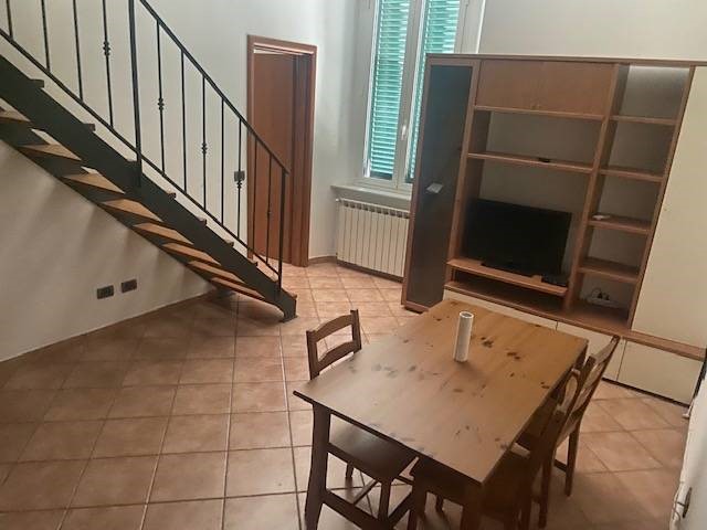 Appartamento in Affitto a Livorno, 790€, 75 m²