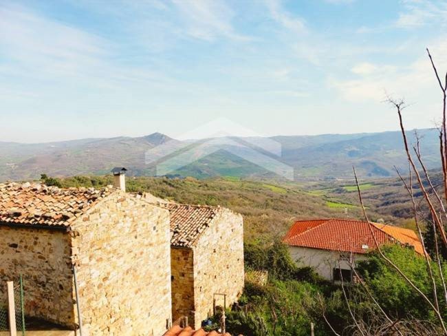 Quadrilocale in Vendita a Castelbottaccio, 29'000&euro;, 172 m²