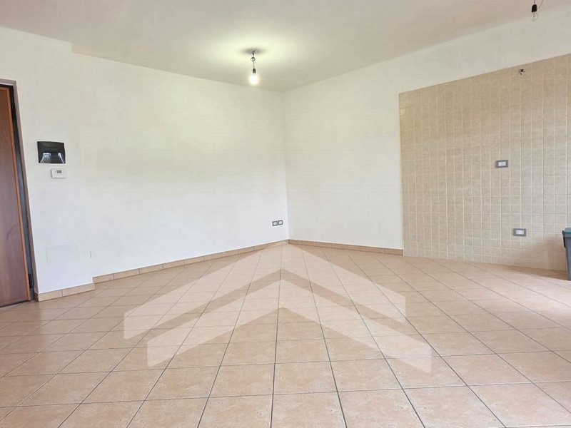 Trilocale in Vendita a Vinchiaturo, 79'000€, 86 m²