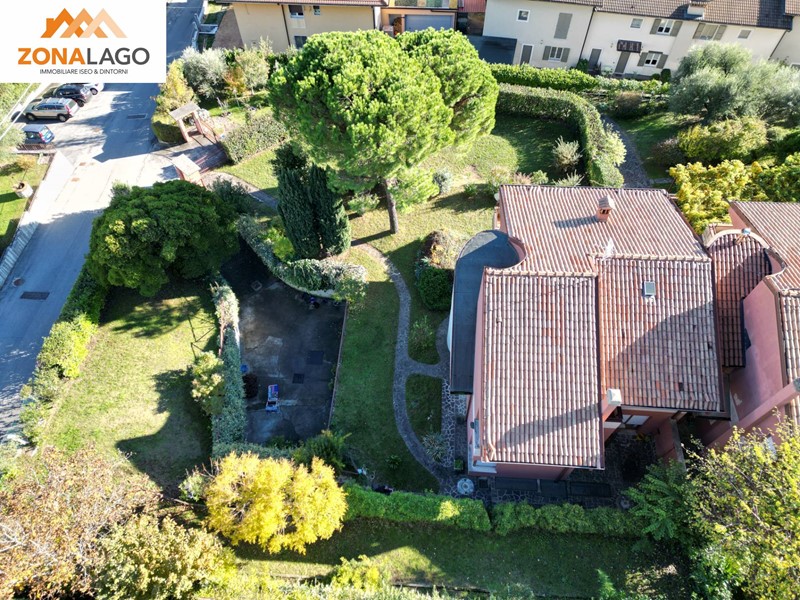 Villa in Vendita a Botticino, 535'000€, 300 m²
