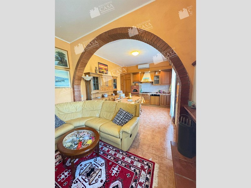 Quadrilocale in Vendita a Castello d'Argile, 199'000€, 95 m²