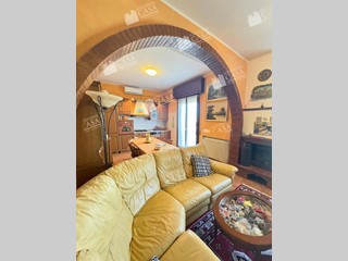 Quadrilocale in Vendita a Castello d'Argile, 199'000€, 95 m²