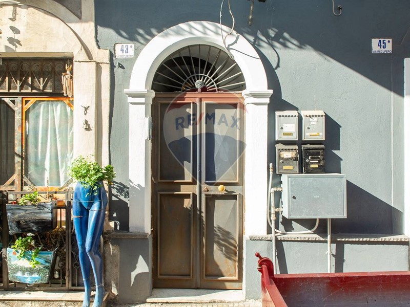 Quadrilocale in Vendita a Catania, 55'000&euro;, 110 m²