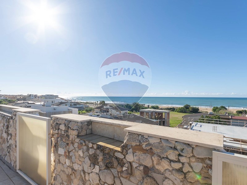 Appartamento in Vendita a Santa Croce Camerina, 230'000&euro;, 200 m²