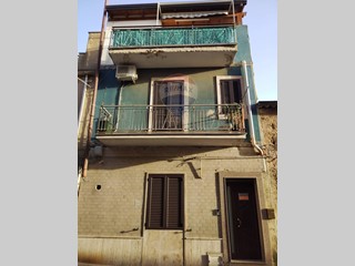 Casa Indipendente in Vendita a Grammichele, 40'000€, 90 m²