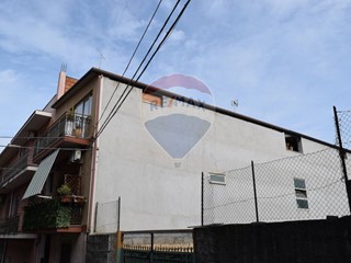 Bilocale in Vendita a Catania, 25'000&euro;, 23 m²