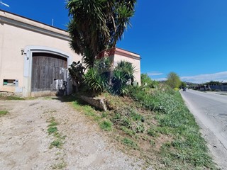 Trilocale in Vendita a Capua, 60'000€, 80 m²