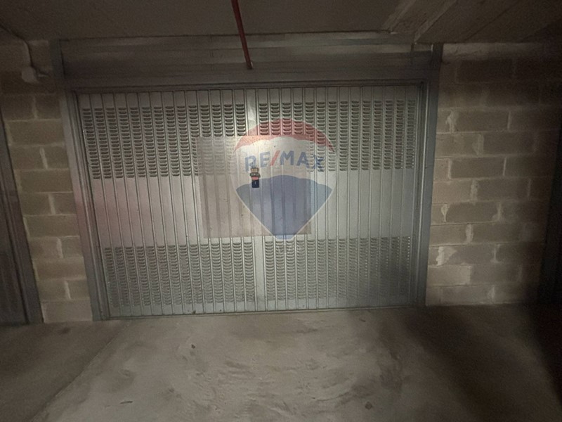 Box in Vendita a Bergamo, 50'000€, 25 m²