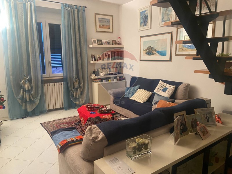 Trilocale in Vendita a Ancona, 90'000€, 90 m²