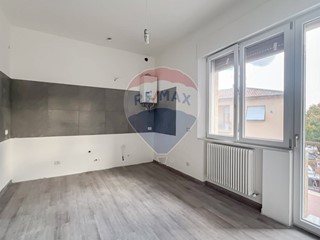 Trilocale in Vendita a Santa Maria Nuova, 75'000€, 97 m²