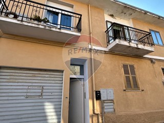 Casa Semi Indipendente in Vendita a Sassari, 185'000€, 186 m²