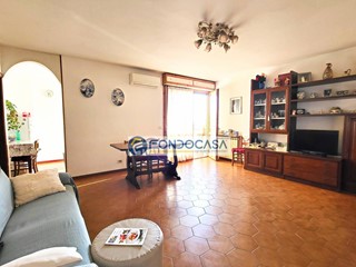 Quadrilocale in Vendita a Camaiore, 225'000€, 113 m²