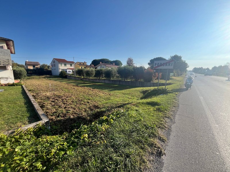 Terreno edificabile in Vendita a Porcari, 70'000€, 1000 m²