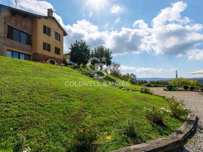 Rustico in Vendita a Gabiano, 2'900'000€, 800 m²
