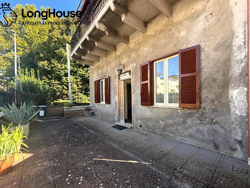 Appartamento in Vendita a Cave, 154'000€, 160 m²