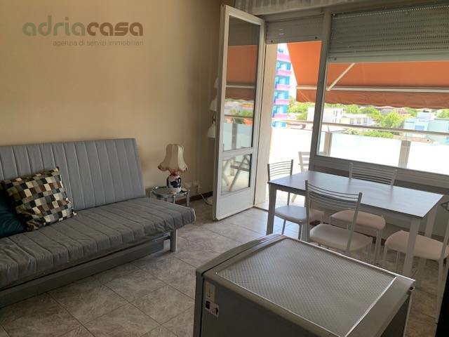 Bilocale in Affitto a Riccione, 650€, 50 m²