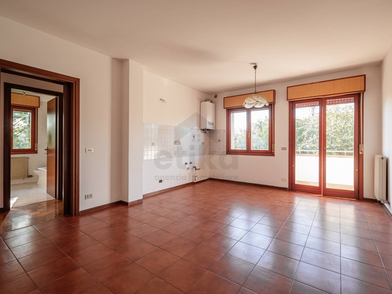 Trilocale in Vendita a Paese, 135'000€, 80 m²