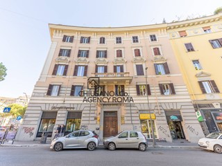 Quadrilocale in Vendita a Roma, 500'000€, 100 m²
