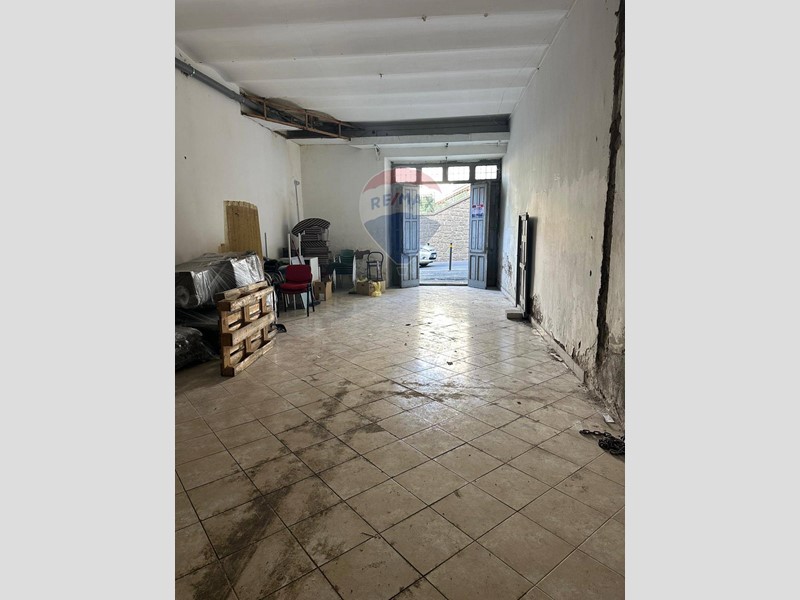 Immobile commerciale in Vendita a Ariccia, 65'000€, 60 m²