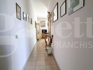 Trilocale in Vendita a Bacoli, 190'000€, 65 m²