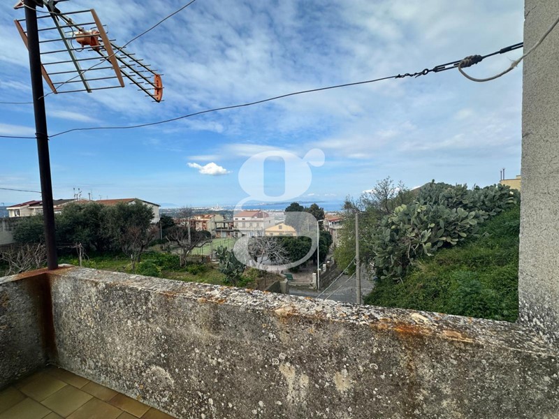 Casa Indipendente in Vendita a Valdina, 45'000€, 272 m²