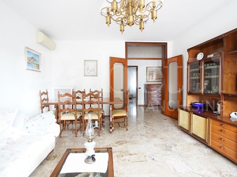 Appartamento in Vendita a Venezia, 255'000€, 120 m²