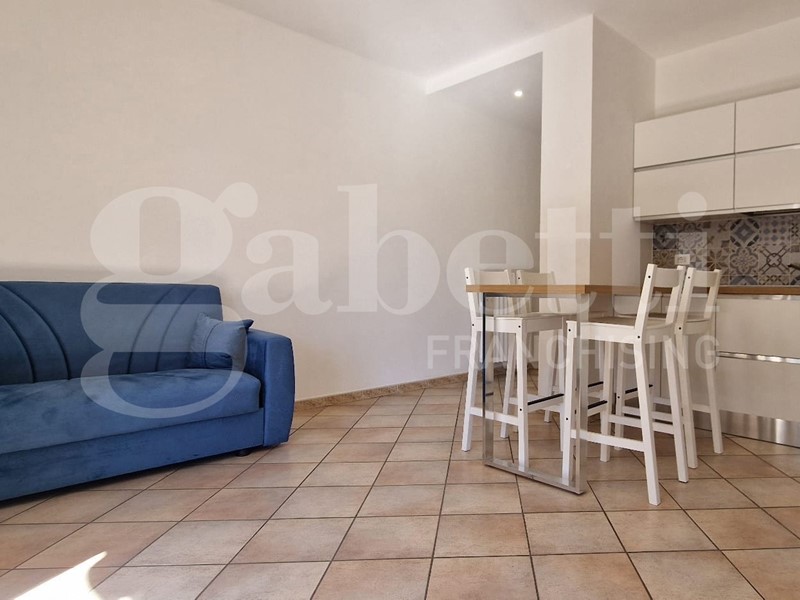 Trilocale in Affitto a Pinerolo, 530€, 79 m², arredato