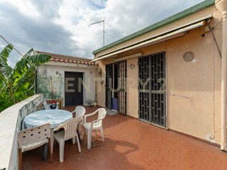 Casa Indipendente in Vendita a San Gregorio di Catania, 305'000€, 85 m²
