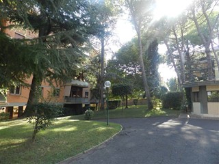 Trilocale in Affitto a Roma, zona Nuovo Salario, 1'300€, 93 m²