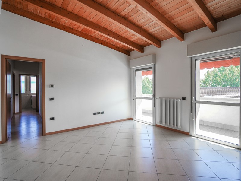 Attico in Vendita a Minerbio, 120 m², con Box