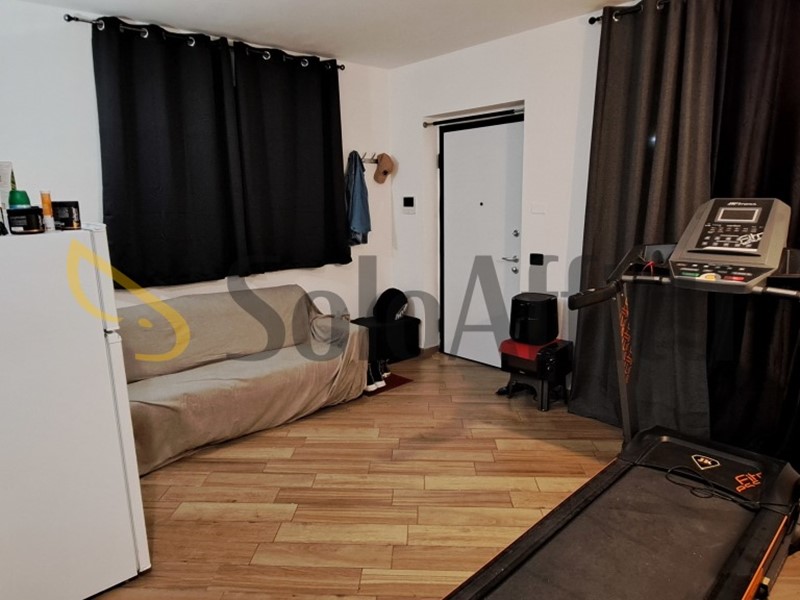 Bilocale in Affitto a Cesano Maderno, 600€, 50 m², con Box